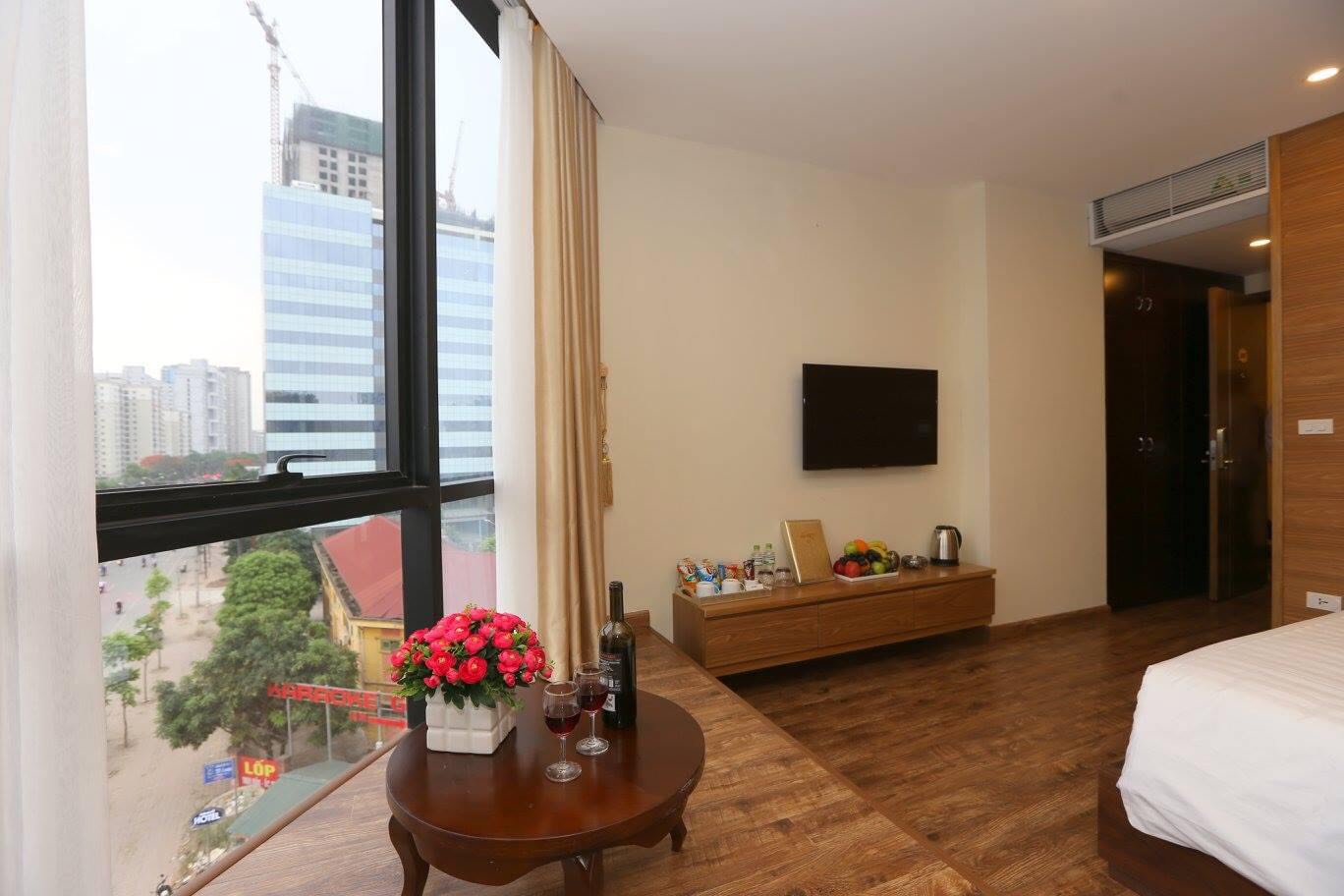 Suite 04 - 6